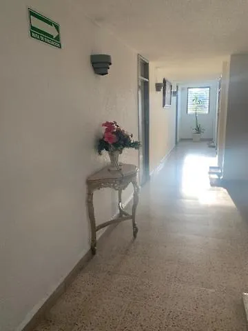 Love hotel Polly Mexico City