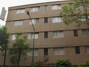 Love hotel Polly