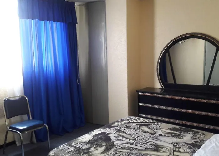 Love hotel Polly 2*