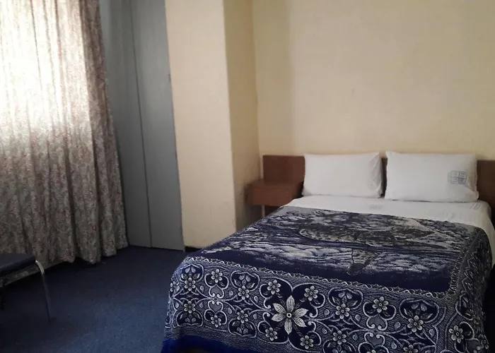 Polly Love hotel 2*