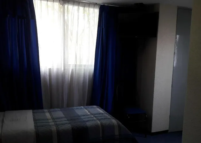 Love hotel Polly 2*